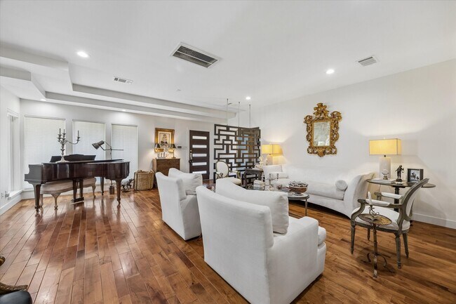 Photo - 623 Pinehaven Dr