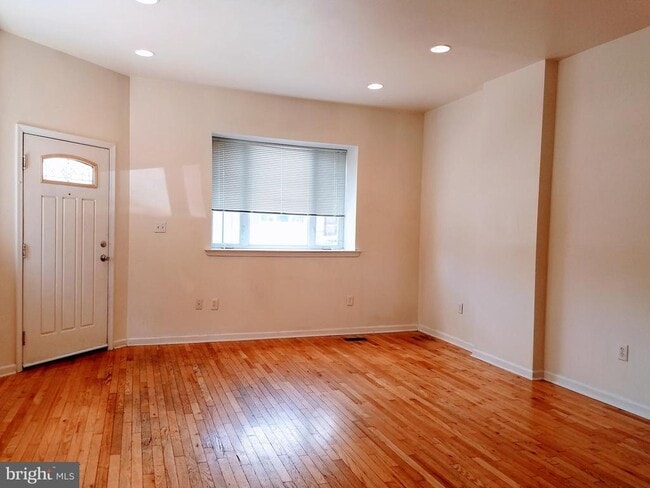 Photo - 1951 S 4th St Unit 1