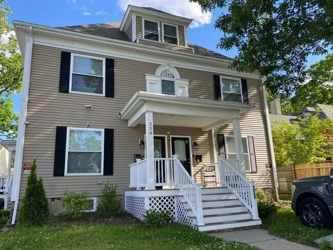 228 Spring St