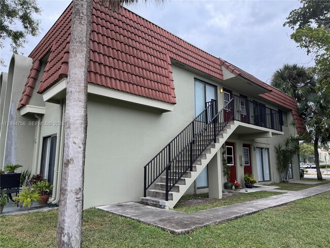 Photo - 11380 Royal Palm Blvd Unit 11380