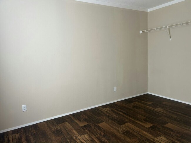 Photo - 6941 MacDonald Ct