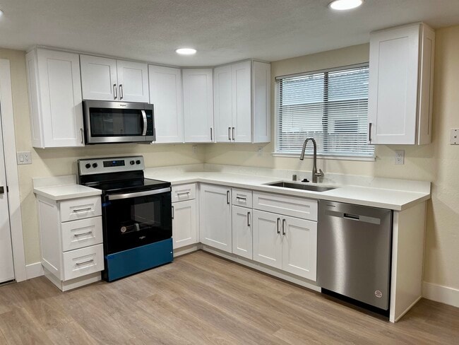 Photo - 519 Nottingham Dr