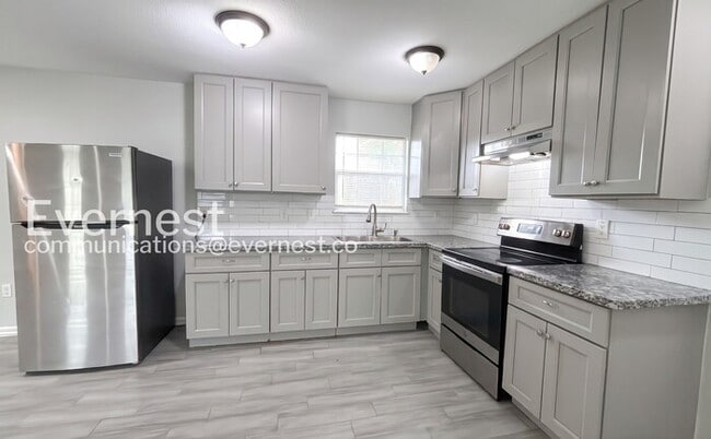 Photo - 8117 Richland Dr