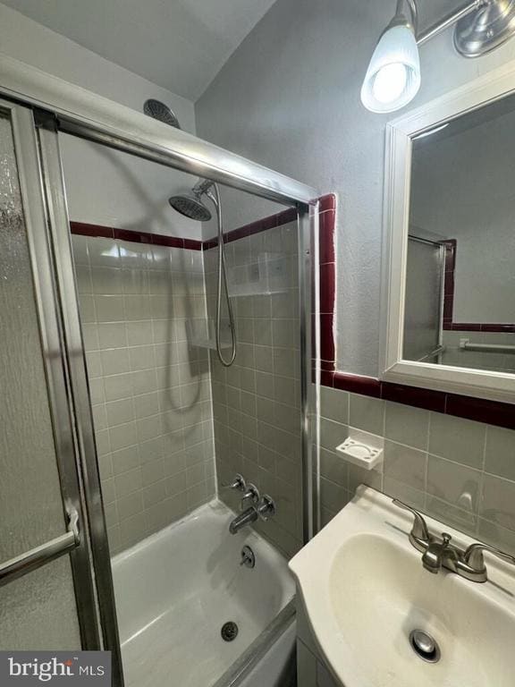 Photo - 6010 Oakland St