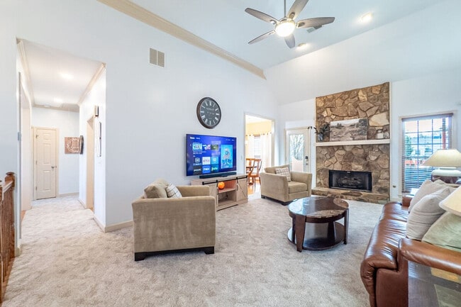 Photo - 530 Waterford Dr Unidad ID1234803P