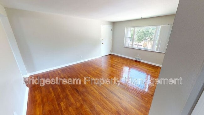 Photo - 1400 Stockton Ave