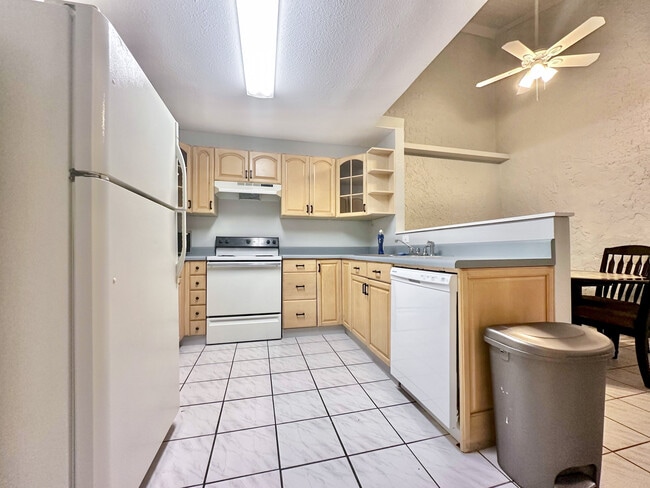 Photo - 23117 Dover Dr