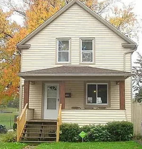 Building Photo - 878 Clark St