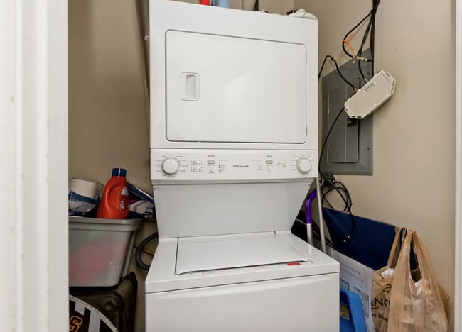 Photo - 3 bedroom in Chicago IL 60614