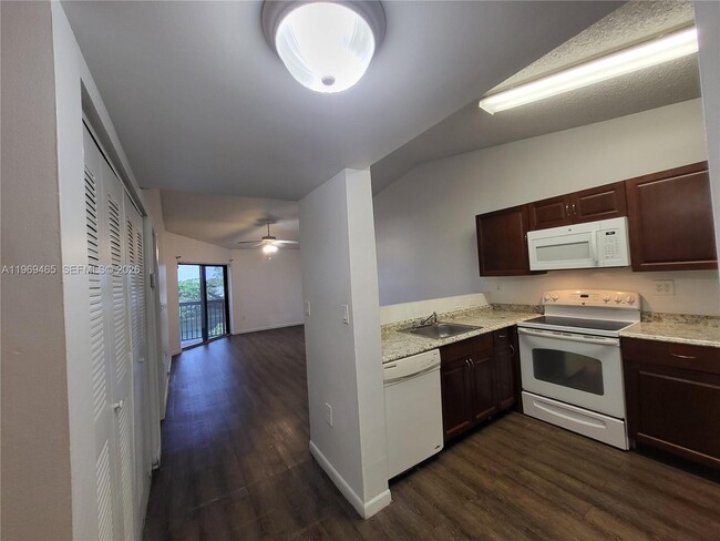 Photo - 9921 Nob Hill Ln Unit 9921