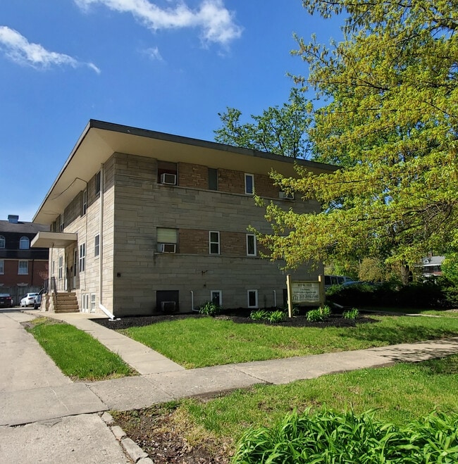 Photo - 811 W Hill St