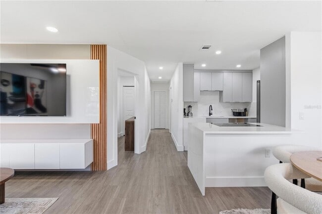 Photo - 6713 S Mascotte St