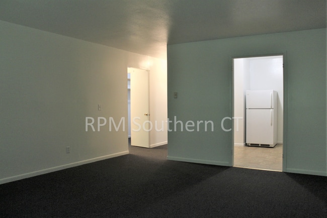 Photo - Ranch Style Condo – Hamden – 1 Bedroom