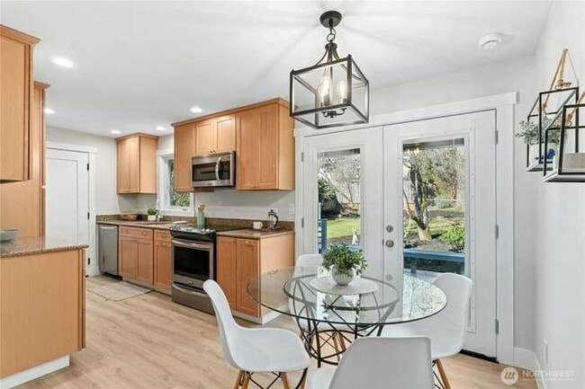 Photo - 16326 Lake Hills Blvd