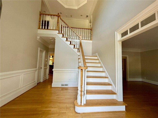 Photo - 305 Pilgrimage Point