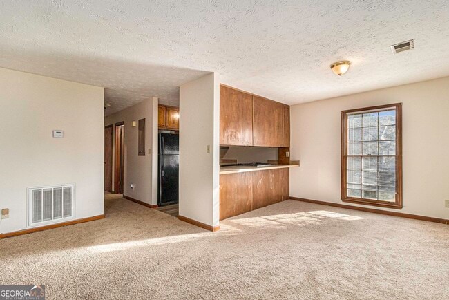 Photo - 1609 Riverside Trail NE