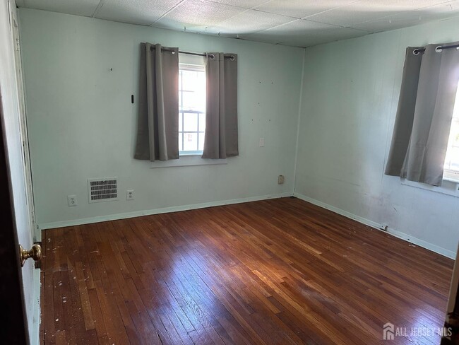 536 Alice Pl