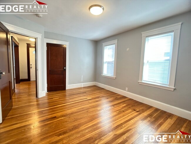 Photo - 15 Laurel St