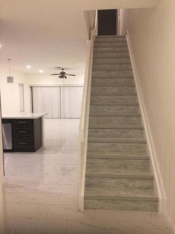 Photo - 401 SW 120th Ave