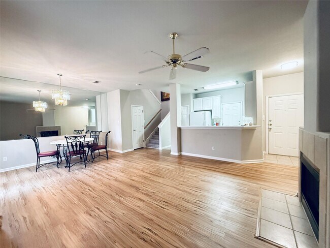 Photo - 2100 Pipers Field Dr Unidad 55