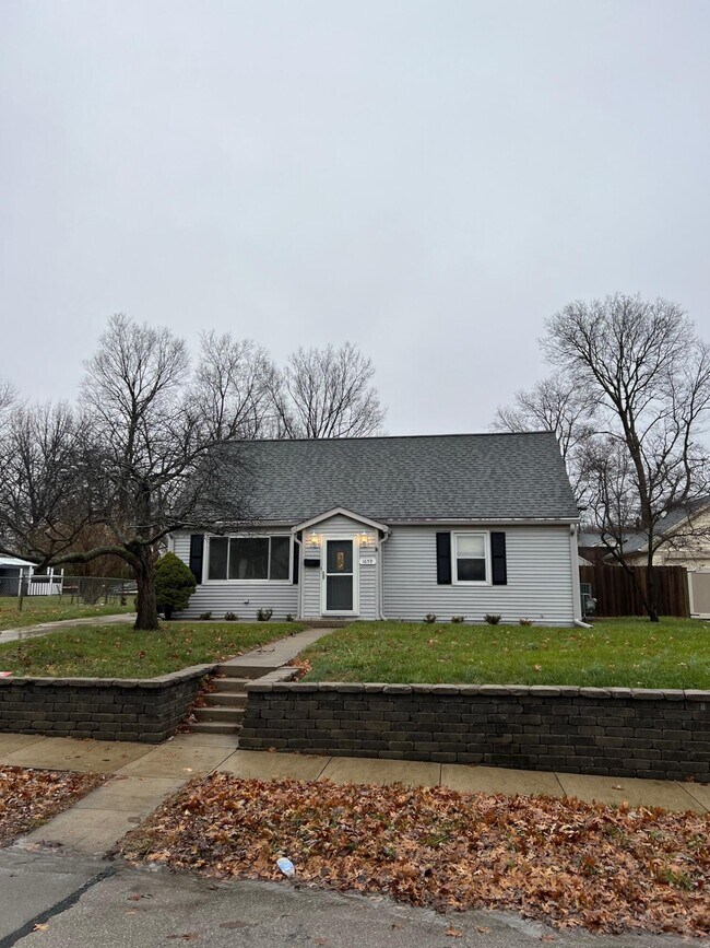 Building Photo - 1659 Strader Dr