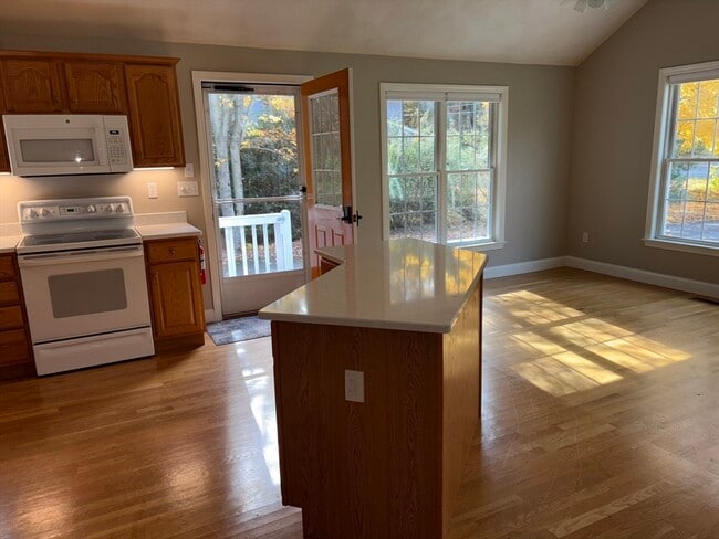 Photo - 13 Meadowbrook Rd