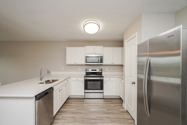 Photo - 333 Elderberry Ct