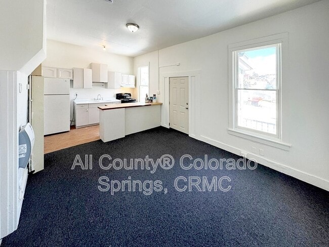 Photo - 215 N First Street