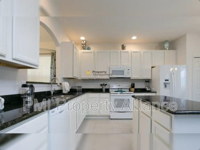 Photo - 2149 Crofton Ave