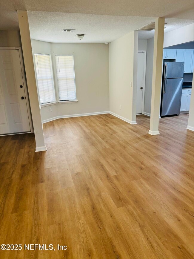 Photo - 8153 Settlers Landing Trail N