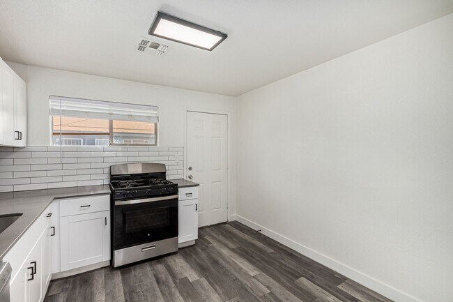 Photo - Grand Canyon University Two Bedroom - 4 Weeks of Free Rent! Unidad 5525-19