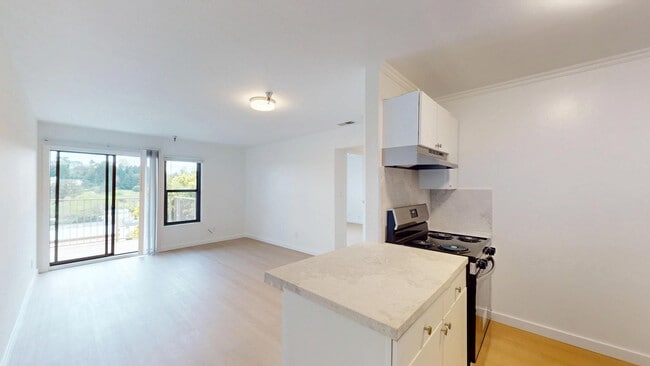 Photo - 2031 Castro St Unidad 2A