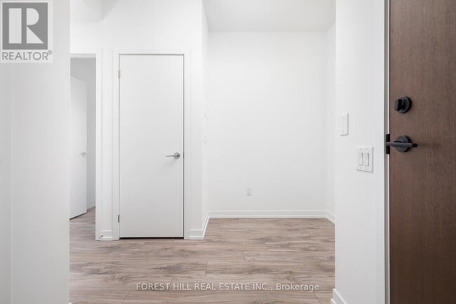 Photo - 4065 Confederation Pkwy Unit 2403