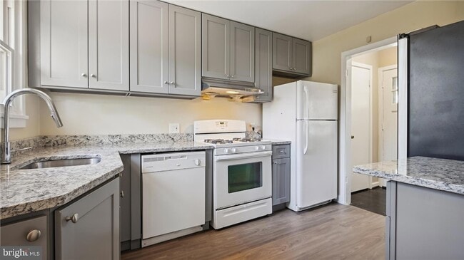 Photo - 1123 Parrish Dr