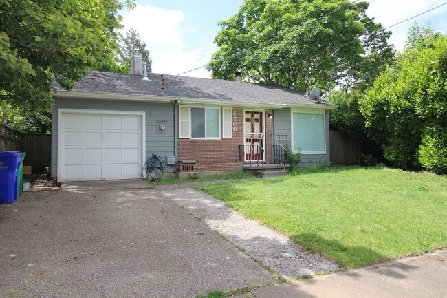 Photo - 6200 NE Shaver St