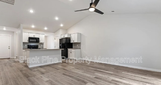 Photo - 3949 N Amberwood Ave