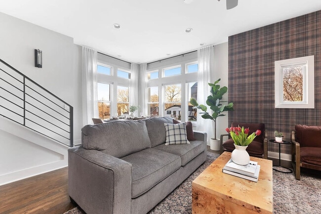 Photo - 1114A Wade Ave Unit ID1043948P