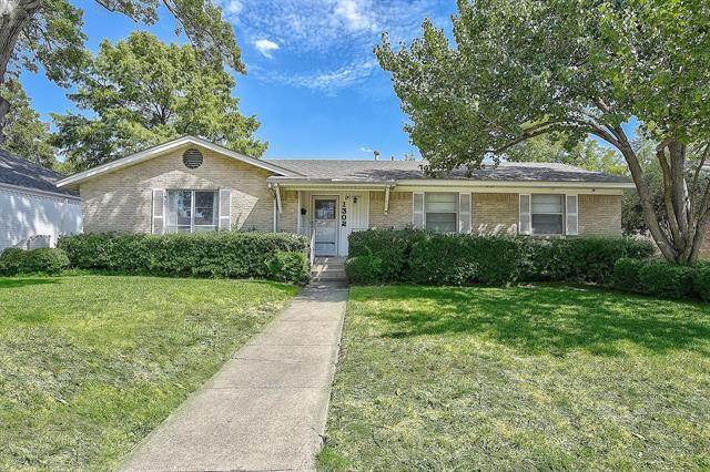 Photo - 1302 Cherokee Dr