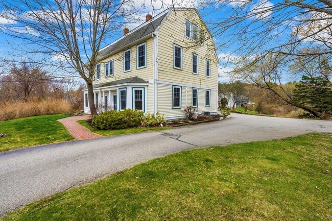 Photo - 248 Peverly Hill Rd Townhome