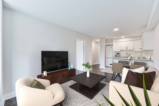 Photo - 250 St George St Unit 00601