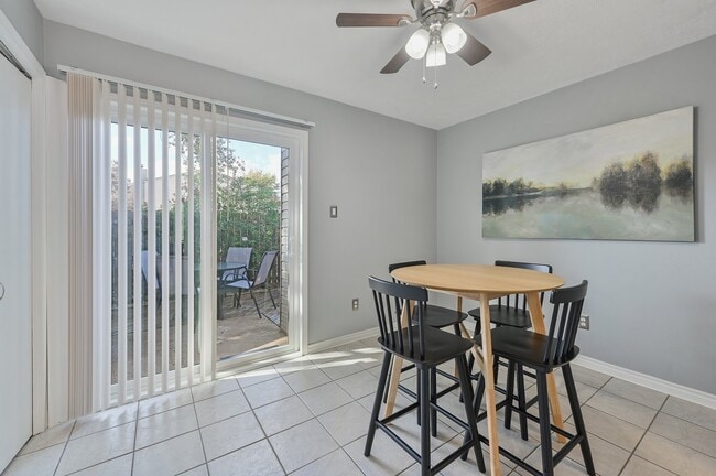 Photo - 1902 Dartmouth St Unit P6