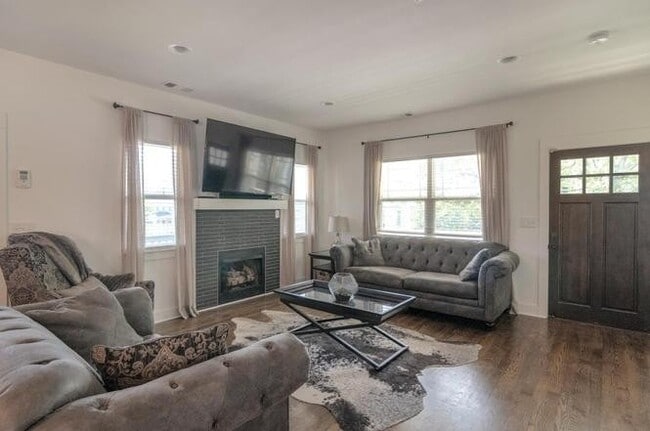 Photo - 3203 Anderson Pl