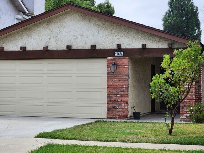 Photo - 11634 185th St House