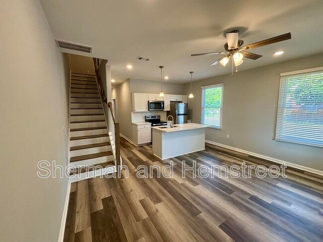 Photo - 112 Telfair St
