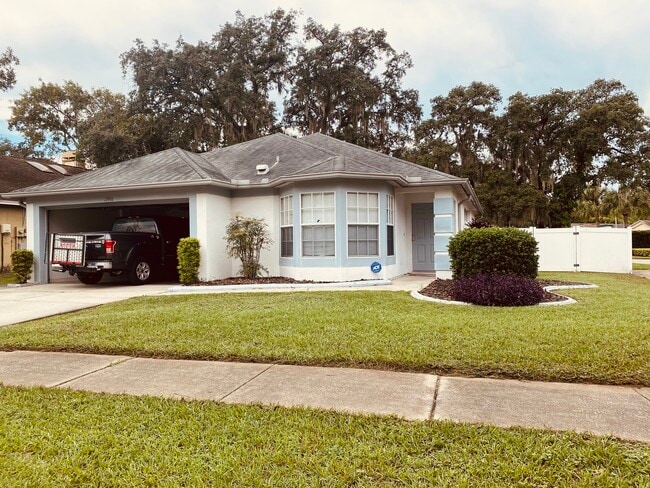 Building Photo - 3901 Penrod Ln