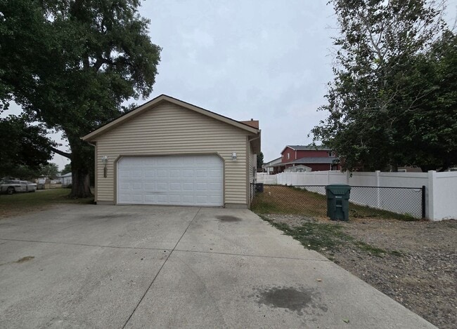 Photo - 1317 Mirror Lake Ln