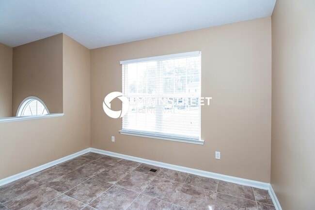 Photo - 3 Bedroom Pet-Friendly Home in Palmetto, GA with Main Street Renewal
