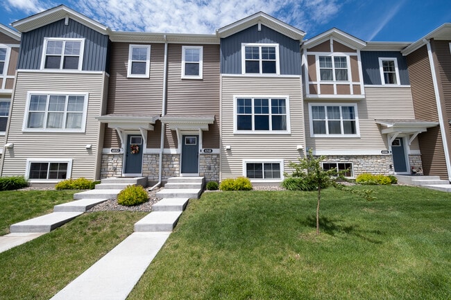 Building Photo - 6548 Joliet Ave S