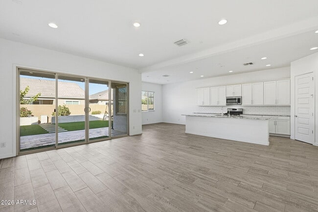 Photo - 204 E Taurus Pl