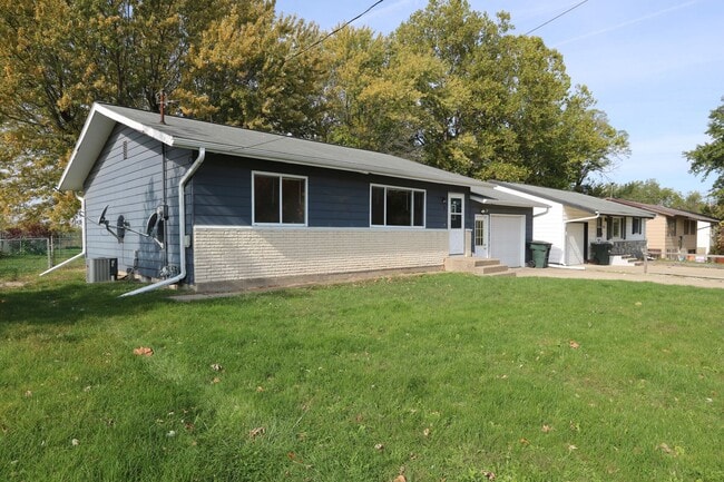 2 Bedroom 1 Bath - 2 Bedroom 1 Bath House